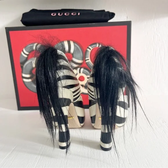 Gucci Runway Lesley Zebra Stripe Mary Jane Pumps Size 6.5 Two Tone Black Ivory